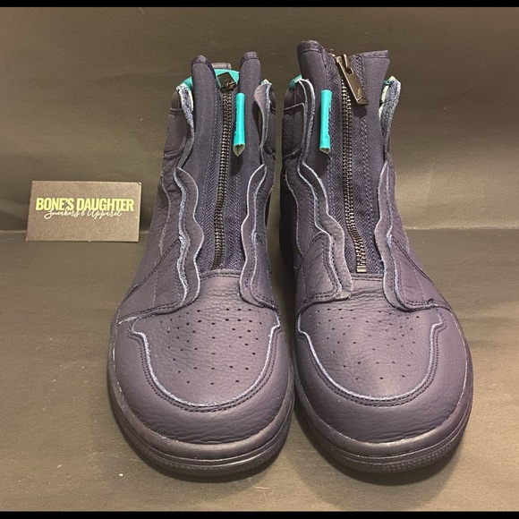 Air Jordan 1 Retro High Zip Size 10 Women - Picture 3 of 9